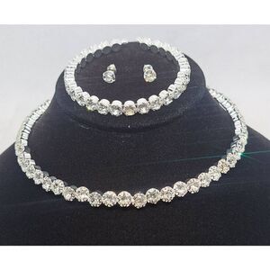 Necklace Bracelet and Earrings set